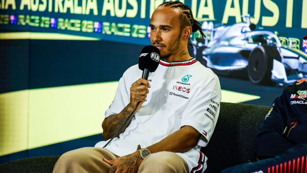 Lewis Hamilton a világűrbe menne