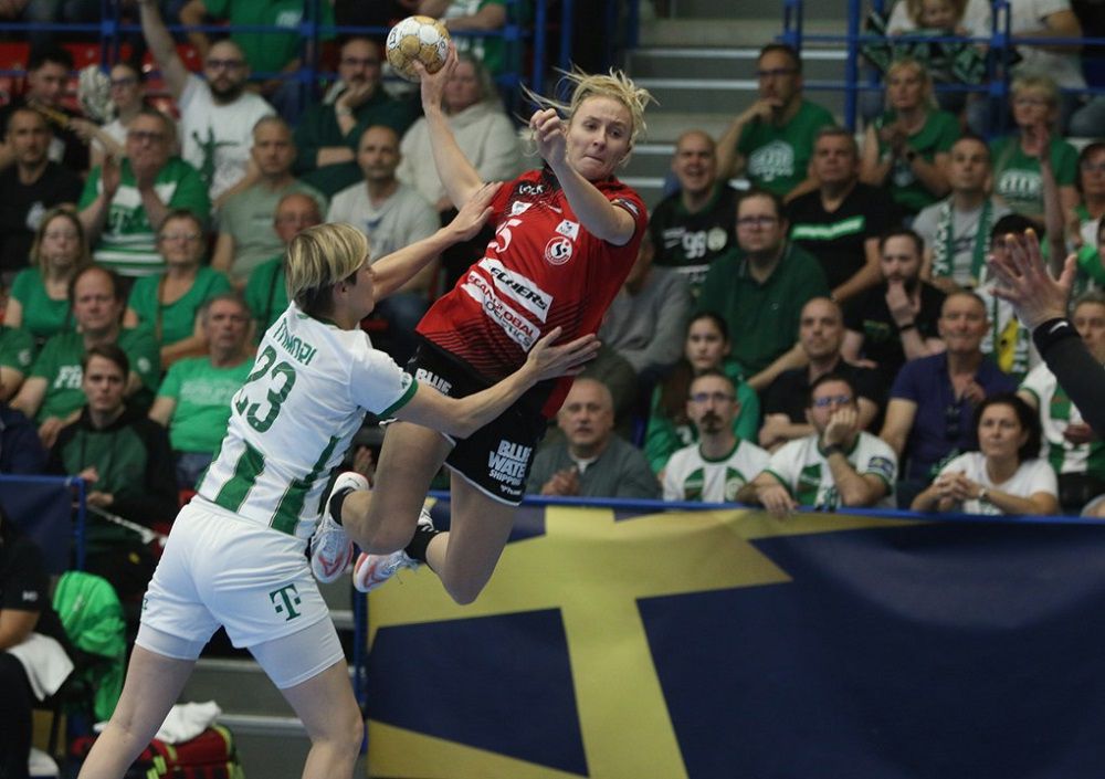 A tízgólos Henny Reistadot (pirosban) választották meg a mérkőzés legjobbjának (Fotó: EHF)