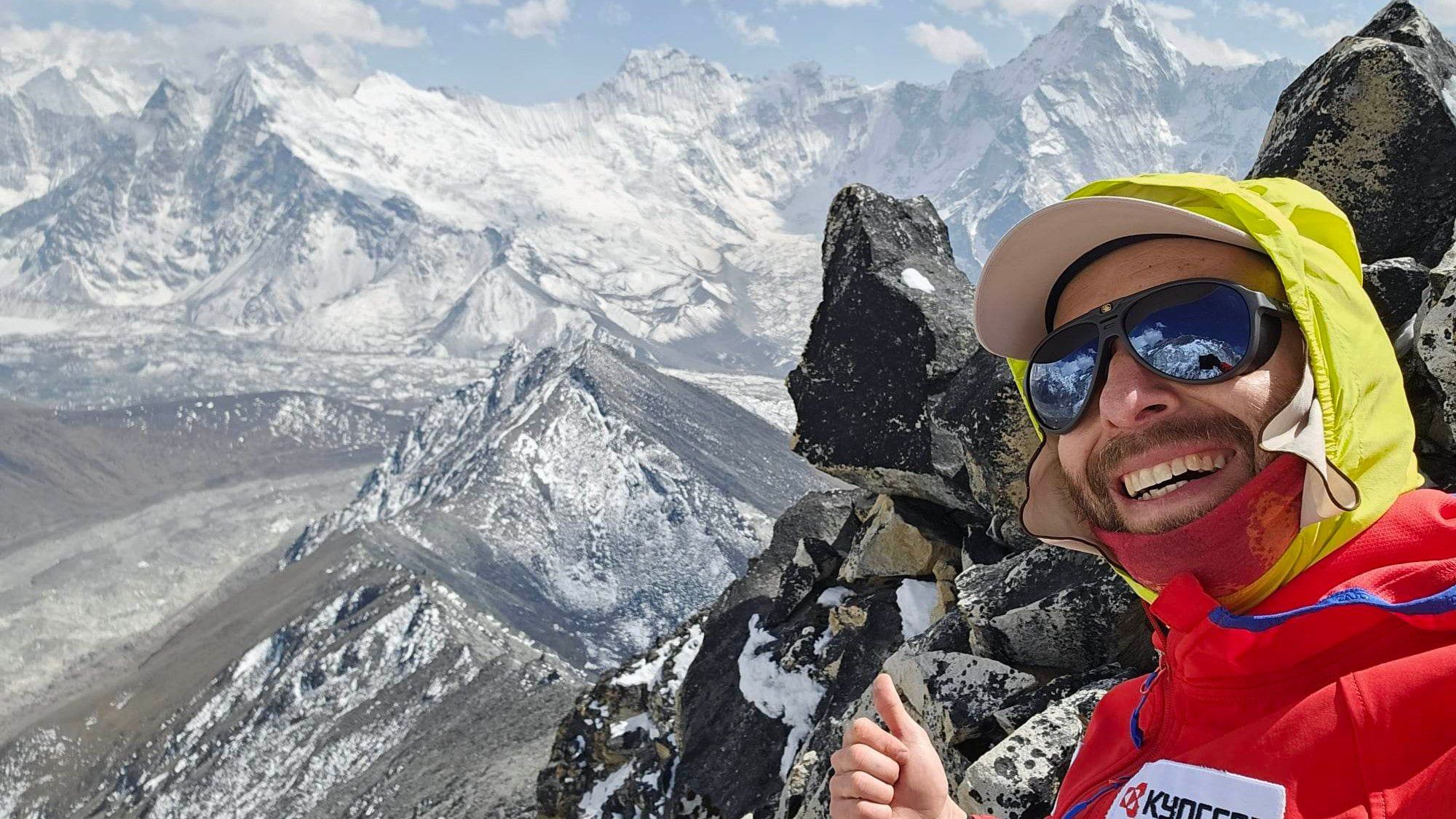 Mint minden hegymászó, Suhajda Szilárd is otthonosan mozgott a gleccserek, kuloárok, kiszögellések, nyergek világában. (Fotó: Suhajda Szilárd/Facebook)