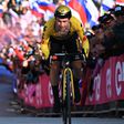 A láncleesés sem okozott gondot a győztesnek a Giro d'Italián