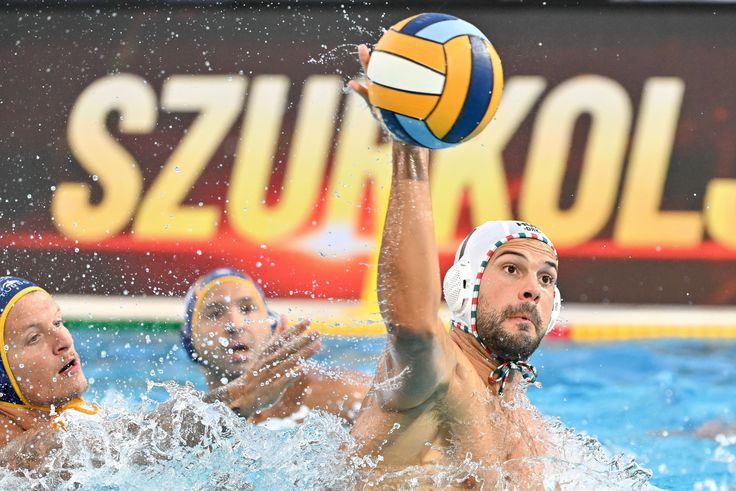 Az örökifjú Perrone góljaival sima spanyol siker a magyarok ellen a BENU-Kupán