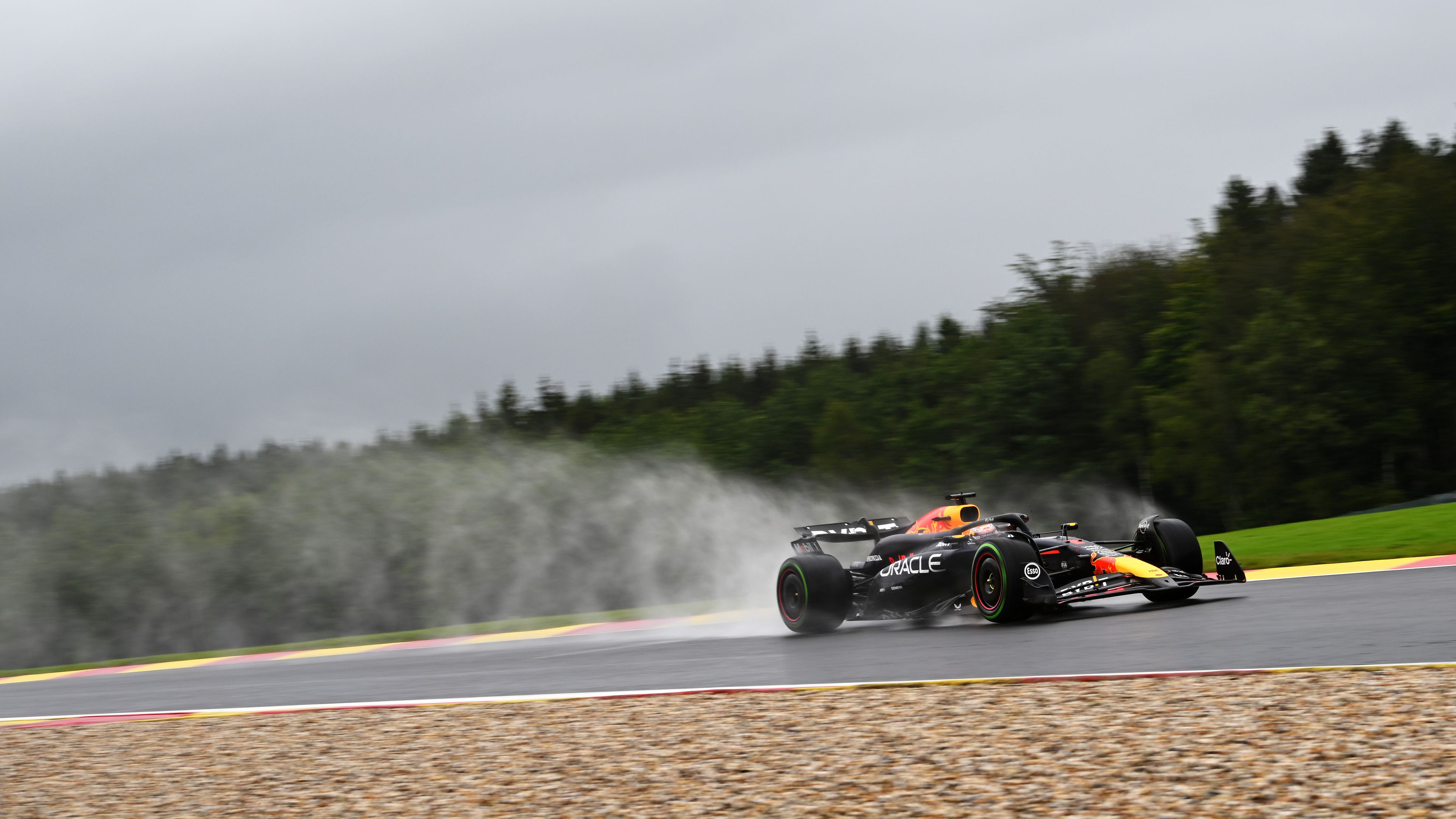 F1-hírek: Elmosta az eső a főpróbát Spában