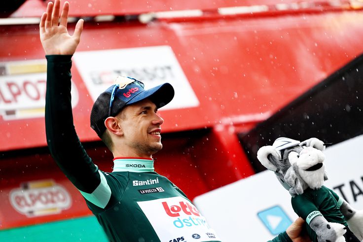 Vuelta a Espana: Kron szakaszsikerrel emlékezett, Valterék biztonságban beértek