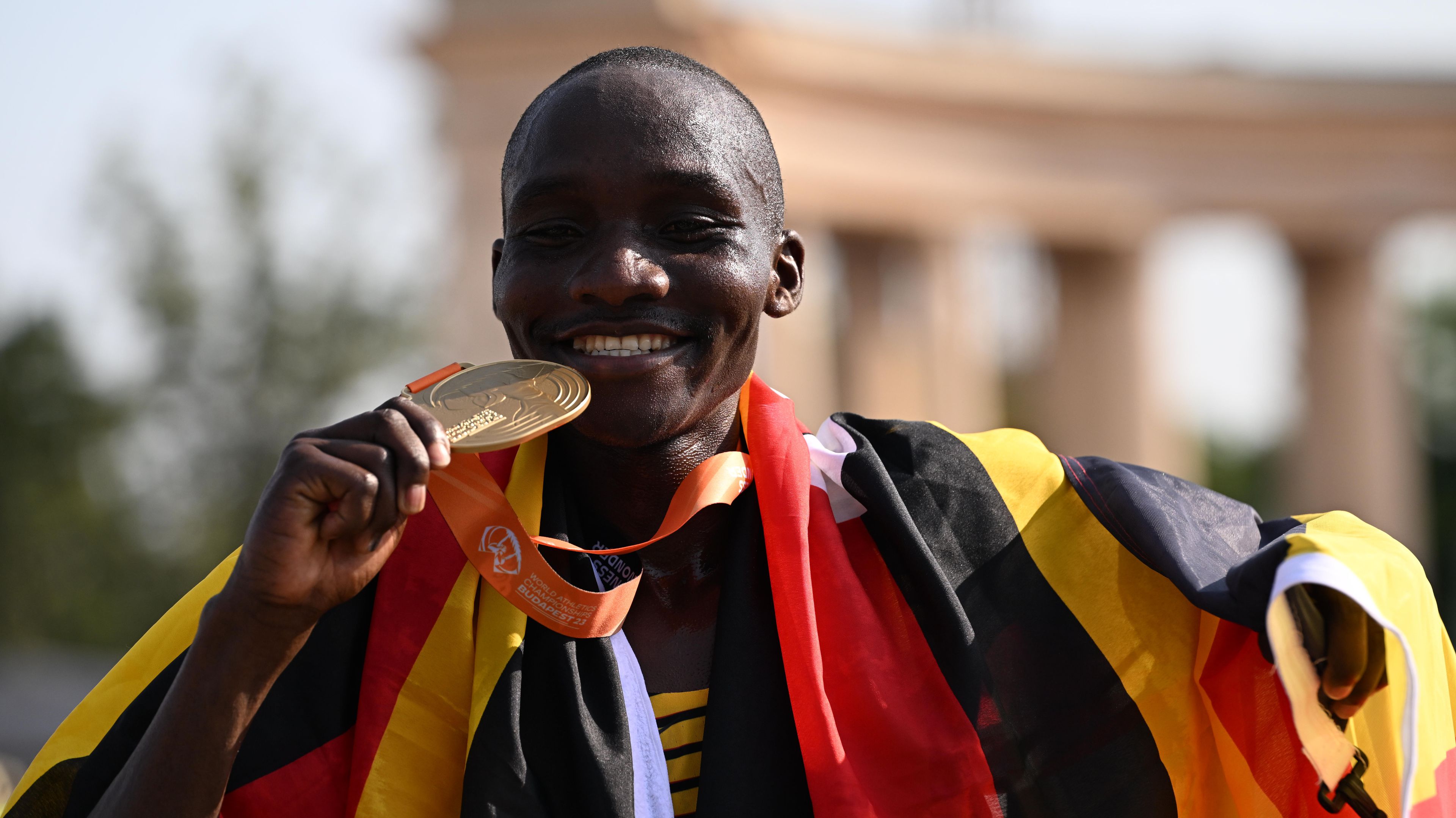 Ugandai világbajnoki cím, Szemerei a 40. lett a maratonin