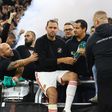 VIDEÓ: Szalai beszédet tartott a B-középben, s ha már ott volt, egy pálinkát is legurított