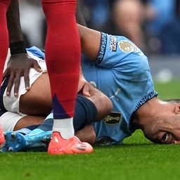 Guardiola megerősítette, véget ért az Aranylabdára is esélyes játékosa idénye