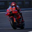 Rekordkörrel győzte le Bagnaia Mirt és Márquezt a japán időmérőn