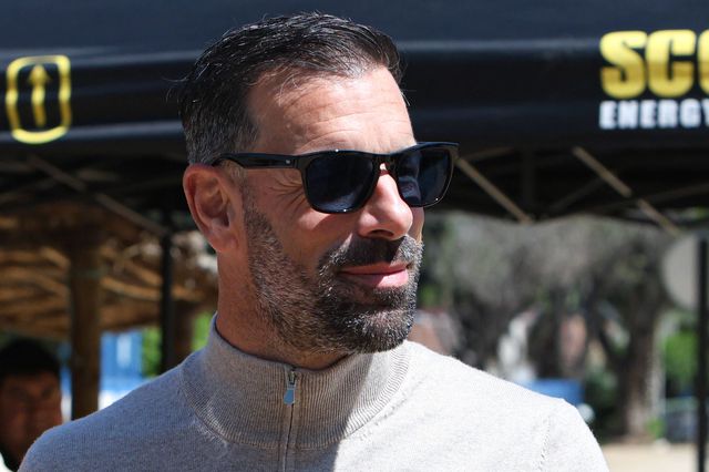 Nistelrooy nagy fricskát kapott korábbi játékosától