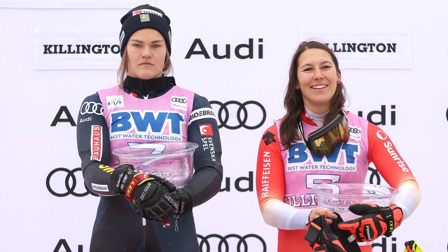 Wendy Holdener (jobbra) és a svéd Anna Swenn-Larsson (balra) között holtverseny alakult ki