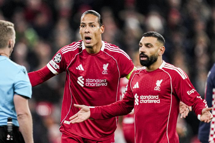 Egyre mélyebb gödörben a Liverpool