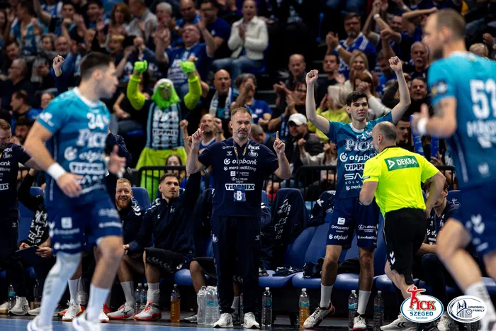Az 52. percben még 26-26-os döntetlen volt állás, ám a mérkőzés utolsó hat gólját a hazaiak szerezték (Fotó: pickhandball.hu)