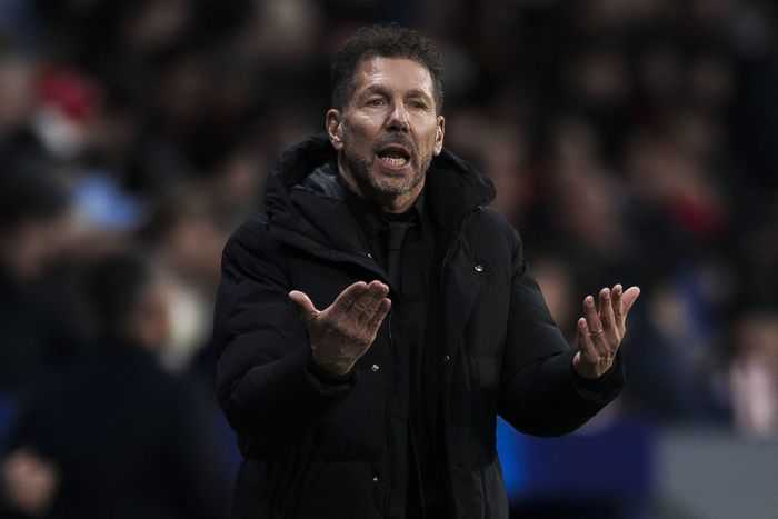 A szurkolók viselkedése miatt büntetik a spanyol csapatot