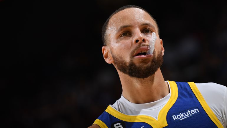 Stephen Curryt is megbüntették