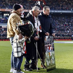 Magyar legendát köszöntöttek a Feyenoord meccse előtt – Fotóval