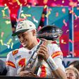 Edzőkeringő Amerikában; megvannak az idei Super Bowl hivatalos mezei!