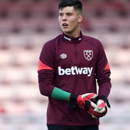 Hegyi Krisztián a Manchester City ellen készül