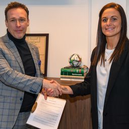 Hazatér Svájcból a fiúcsapatot irányító női edző