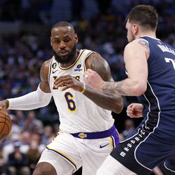 Sérülés miatt több hétre kidőlt a Lakers sztárja – videóval