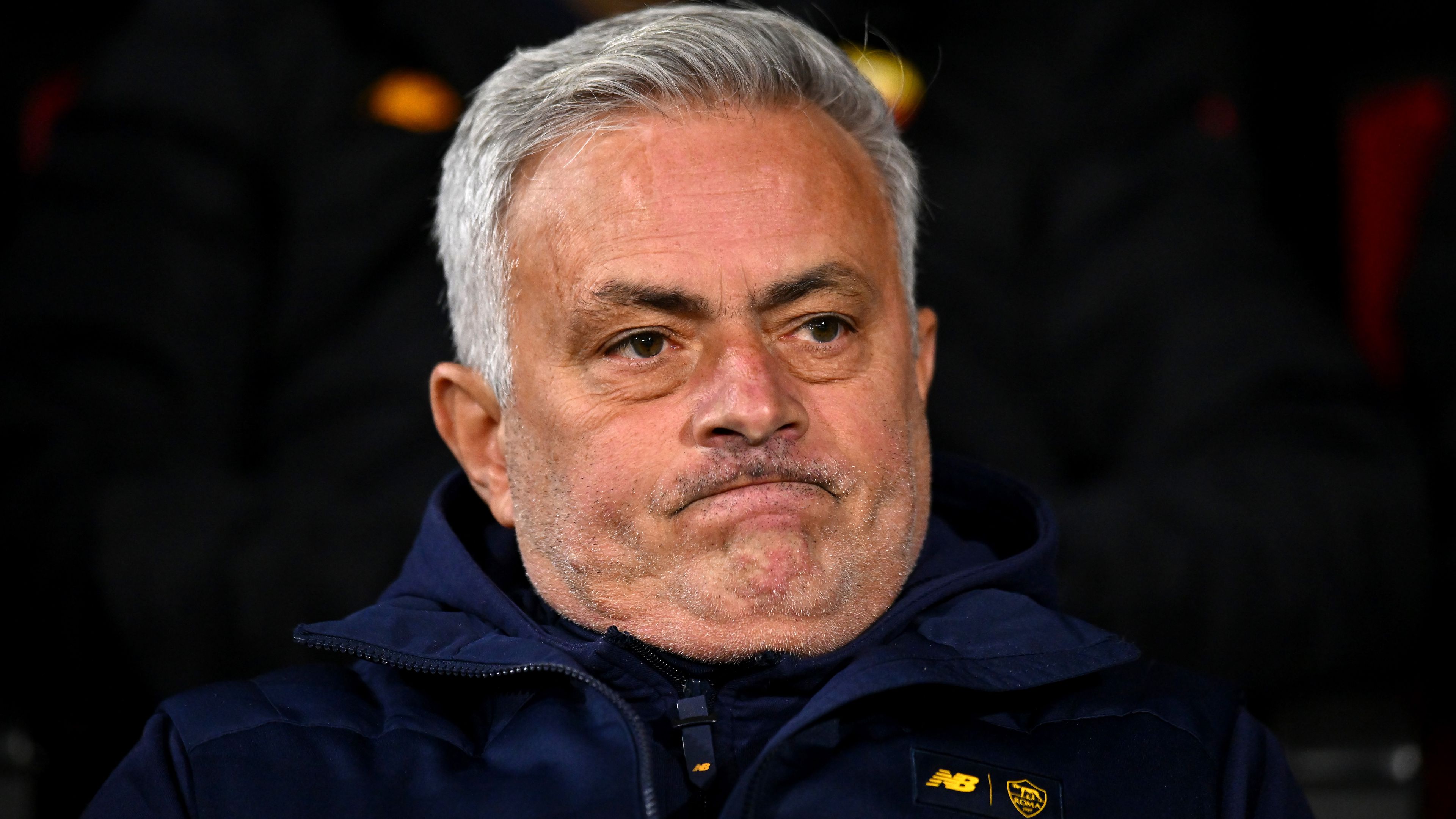 José Mourinhót a 48. percben kiállították.