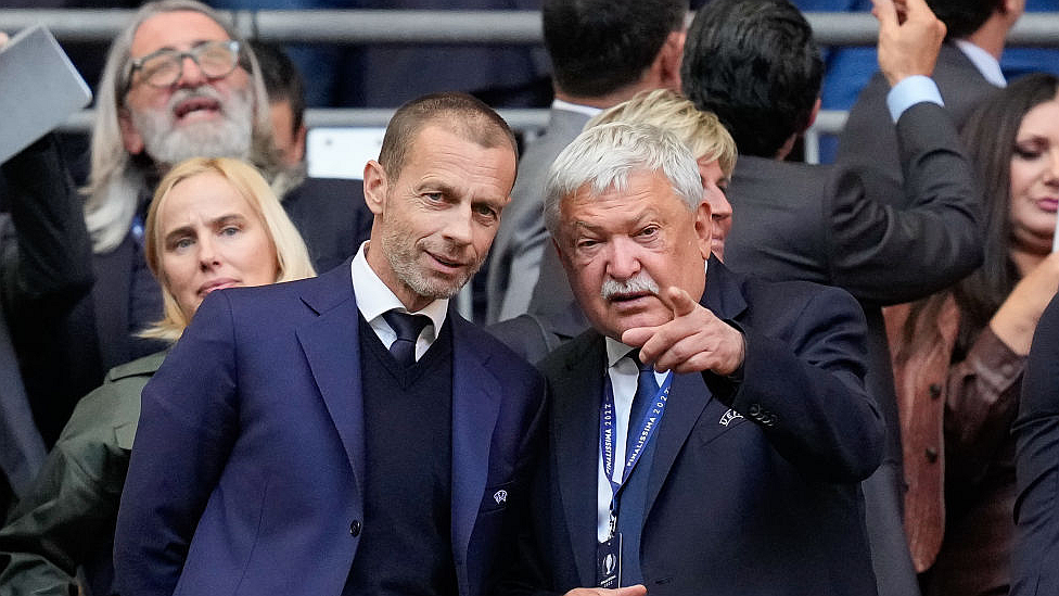 Csányi Sándor (jobbra), az MLSZ elnöke (fotó: Getty Images)