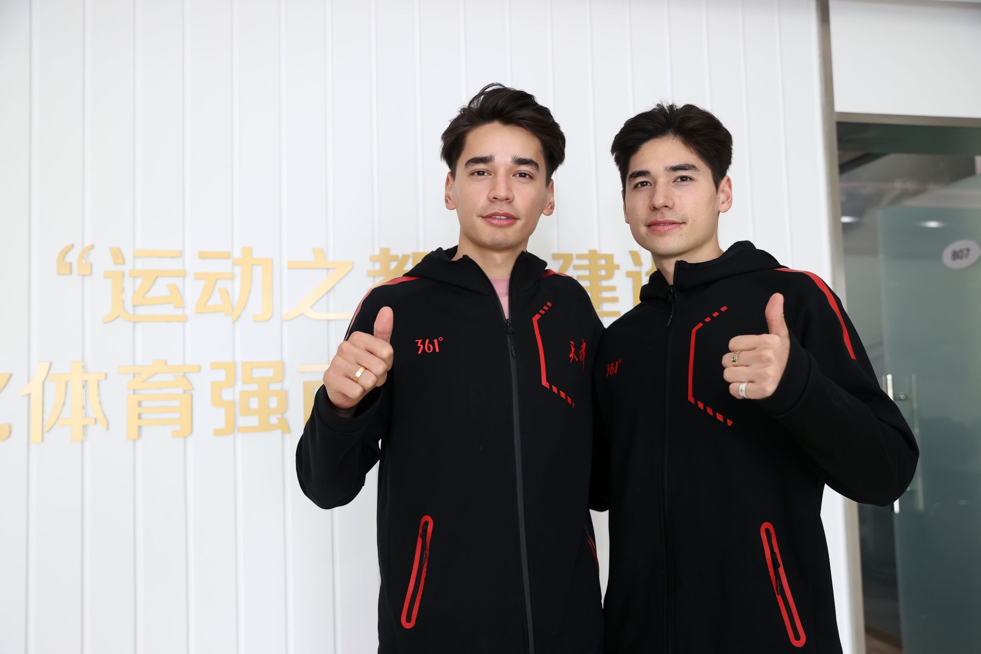 Minden rendben a Liu fivérekkel, a héten a kínai országos bajnokságon a jégen is bemutatkoznak majd / Fotó: Getty Images