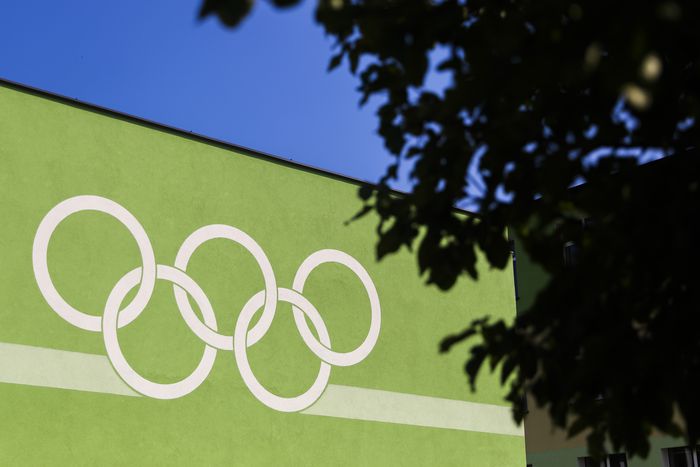 A NOB az orosz és fehérorosz sportolók visszaengedését javasolja