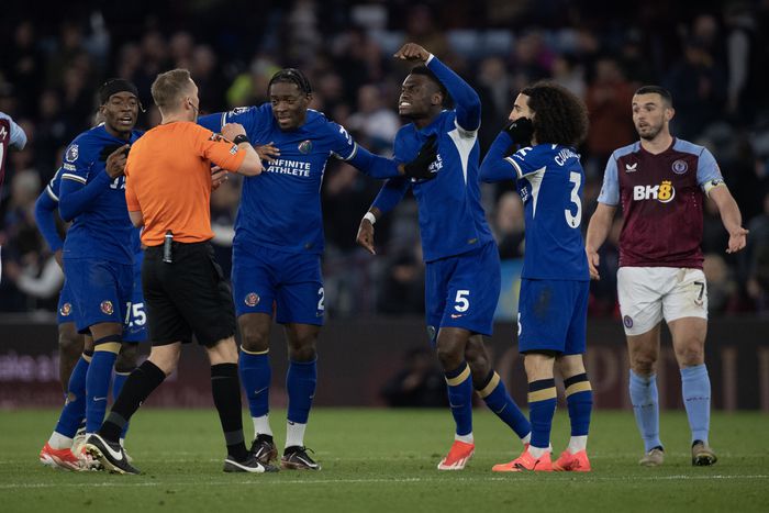 A Chelsea-nél nem fogadták jól Craig Pawson döntését