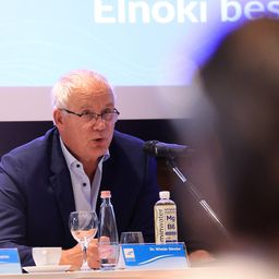 Újabb négy évig Wladár Sándor a Magyar Úszószövetség elnöke