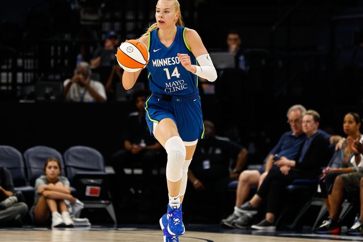 A magyar játékos nagy napja: dupla dupla a WNBA-ben – videókkal