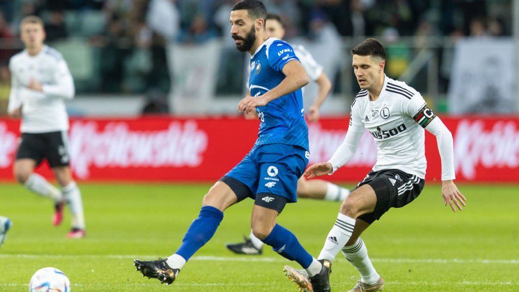 Alexander Vallejo, vagyis Álex stabilitást adhat a piros-fehérek védekezésének. (Fotó: Getty Images)