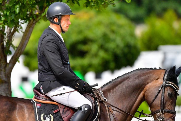 Éppen lemaradt a párizsi kvótáról a magyar díjugrató csapat