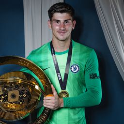 A Chelsea kapusa Franciaországba szerződött