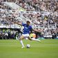 Ugyanazt a játékost akarja az Aston Villa, a Newcastle és a Milan