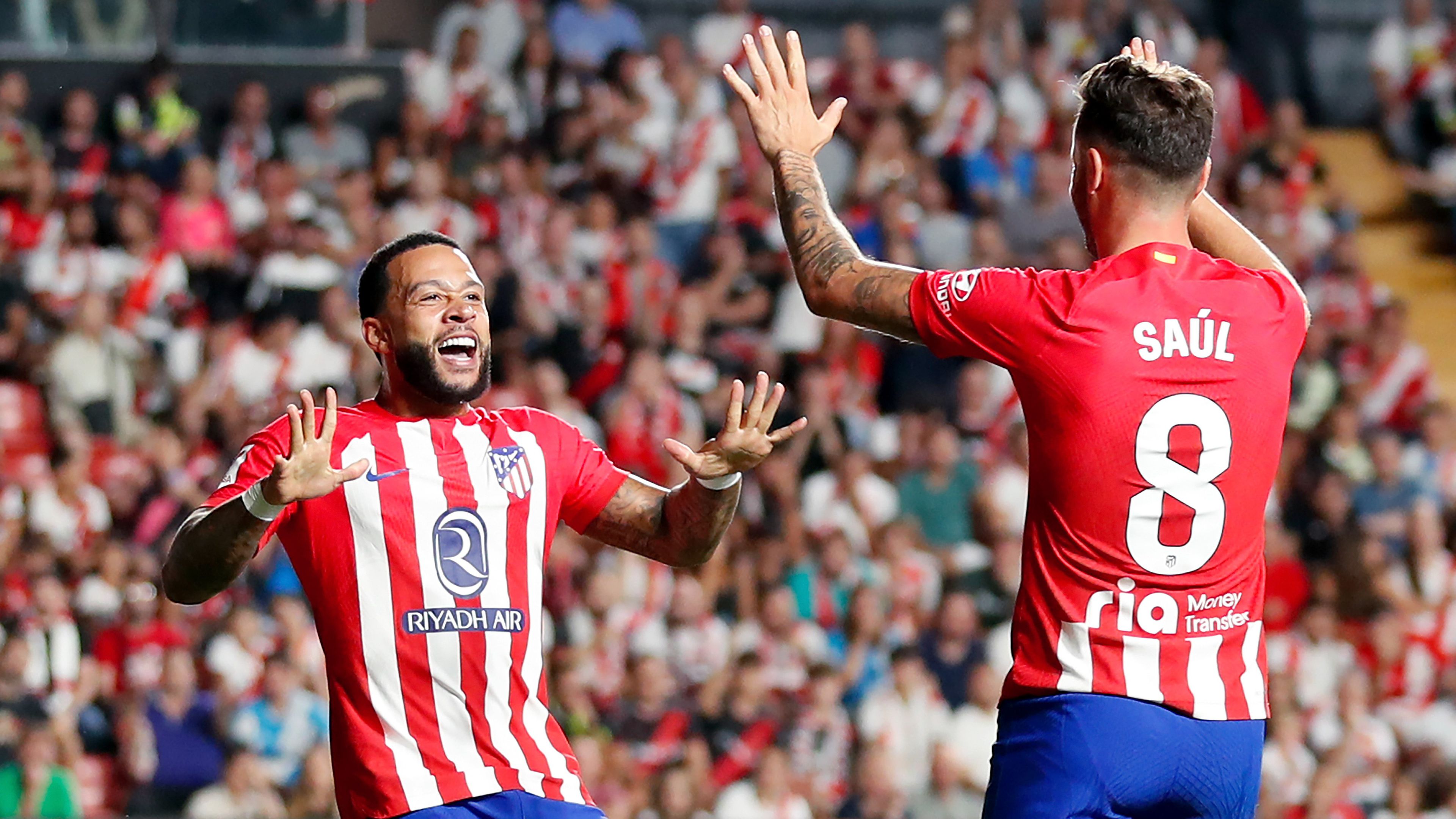 Memphis Depay öröme nem lehetett felhőtlen a Rayo Vallecano elleni meccsen: az Atlético Madrid holland támadója előbb gólt szerzett, majd sérülés miatt le kellett cserélni