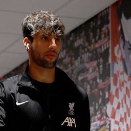 A Liverpool Szoboszlaival mutatta be az új mezét