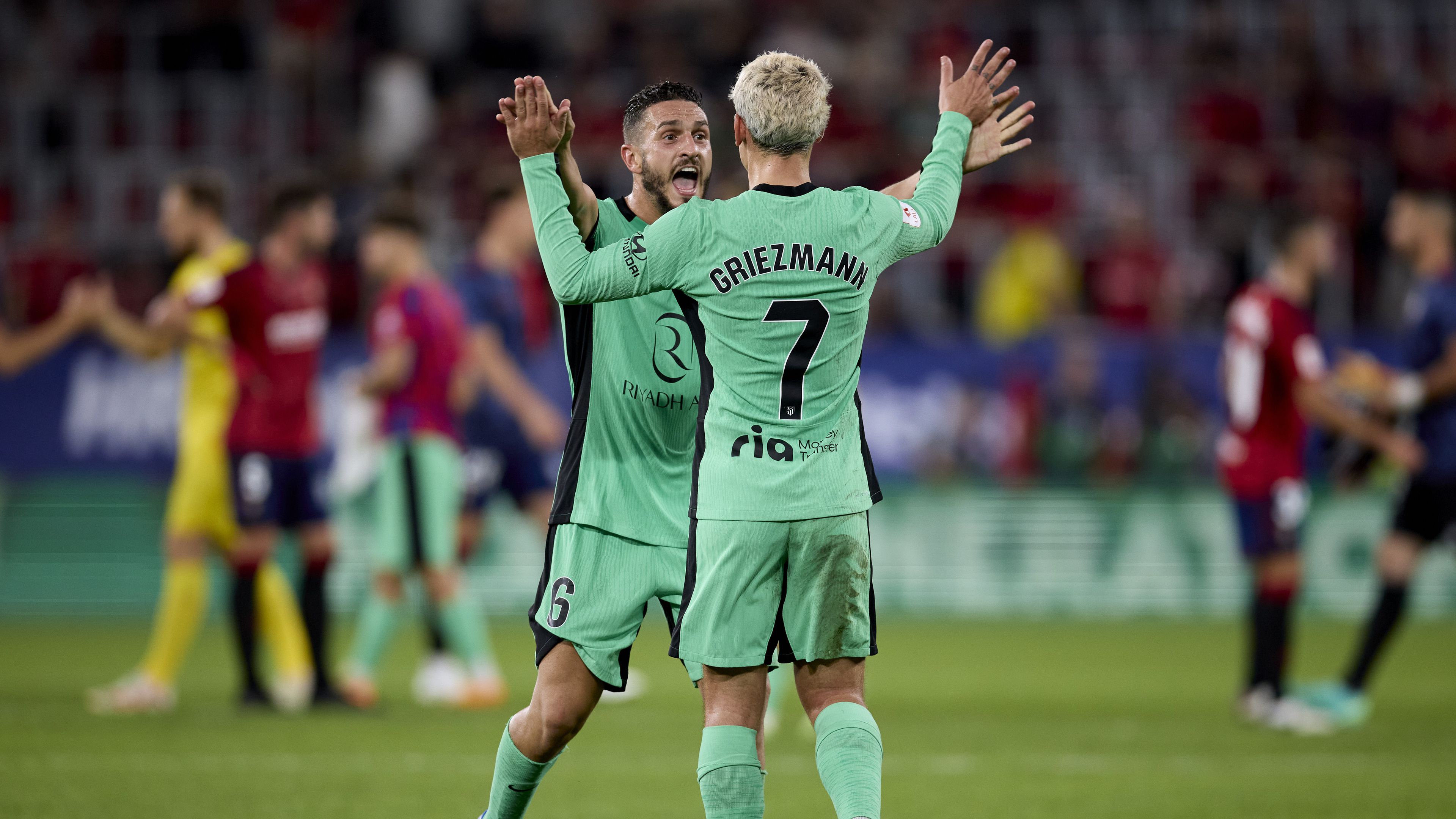 Griezmann lehetetlen gólt lőtt, az Atlético nehezen nyert a három kiállítást hozó meccsen – videóval