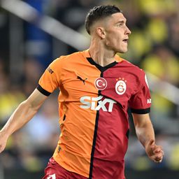 Sallai Roland először kezdett, háromgólos előnyt szórakozott el a Galatasaray