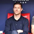 Xabi Alonso egy lépésre volt az edzőlegenda rekordjától