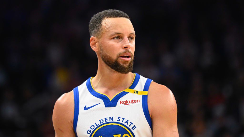 Csak erős idegzetűeknek! Stephen Curry bokája durván kifordult