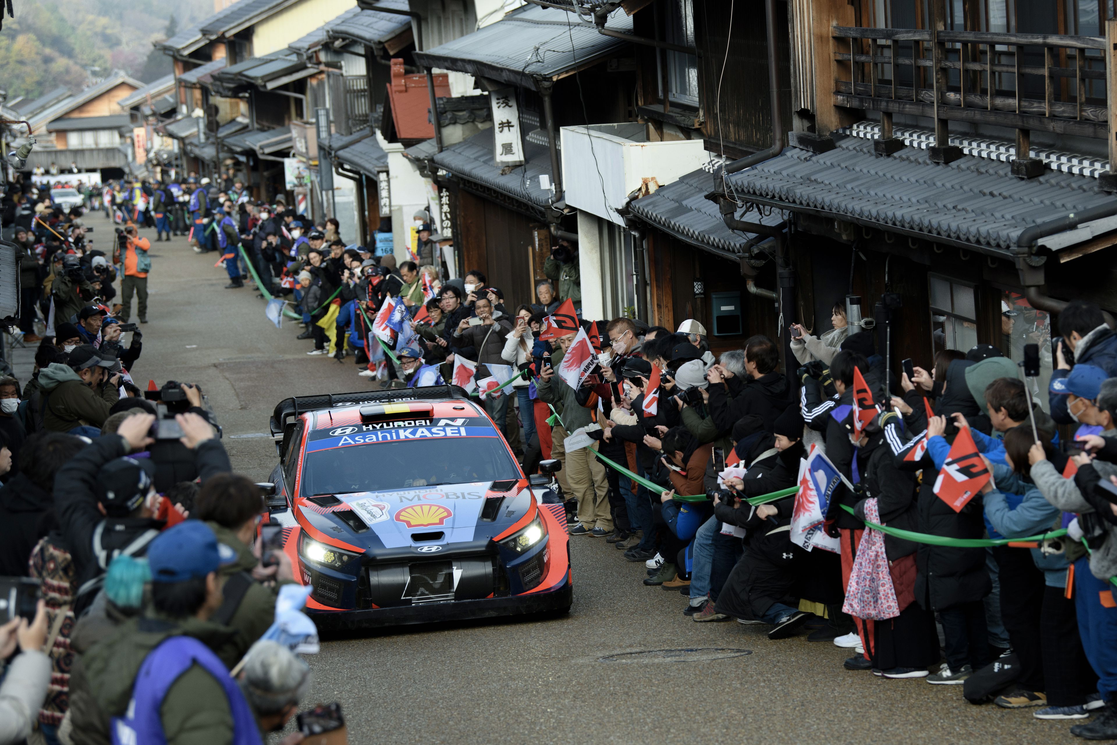 Neuville a 2023-as Japán-ralin