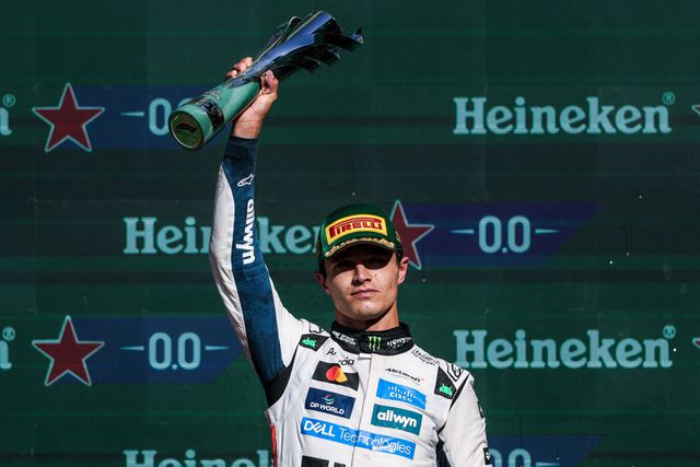 Norris brutális erődemonstrációt mutatott be Mexikóban