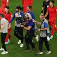 VIDEÓ – Így állították ki a dél-koreaiak edzőjét