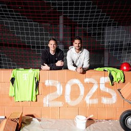 Manuel Neuer és Sven Ulreich is marad a Bayern Münchennél