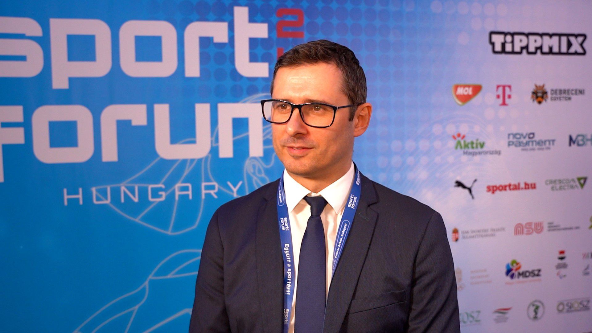 Bíró Balázs, a Magyar E-Sport Szövetség főtitkára a közelgő e-sport olimpiai játékokról is beszélt a Sport Forum Hungaryn a Puskás Arénában (Fotó: Bálint Áron)