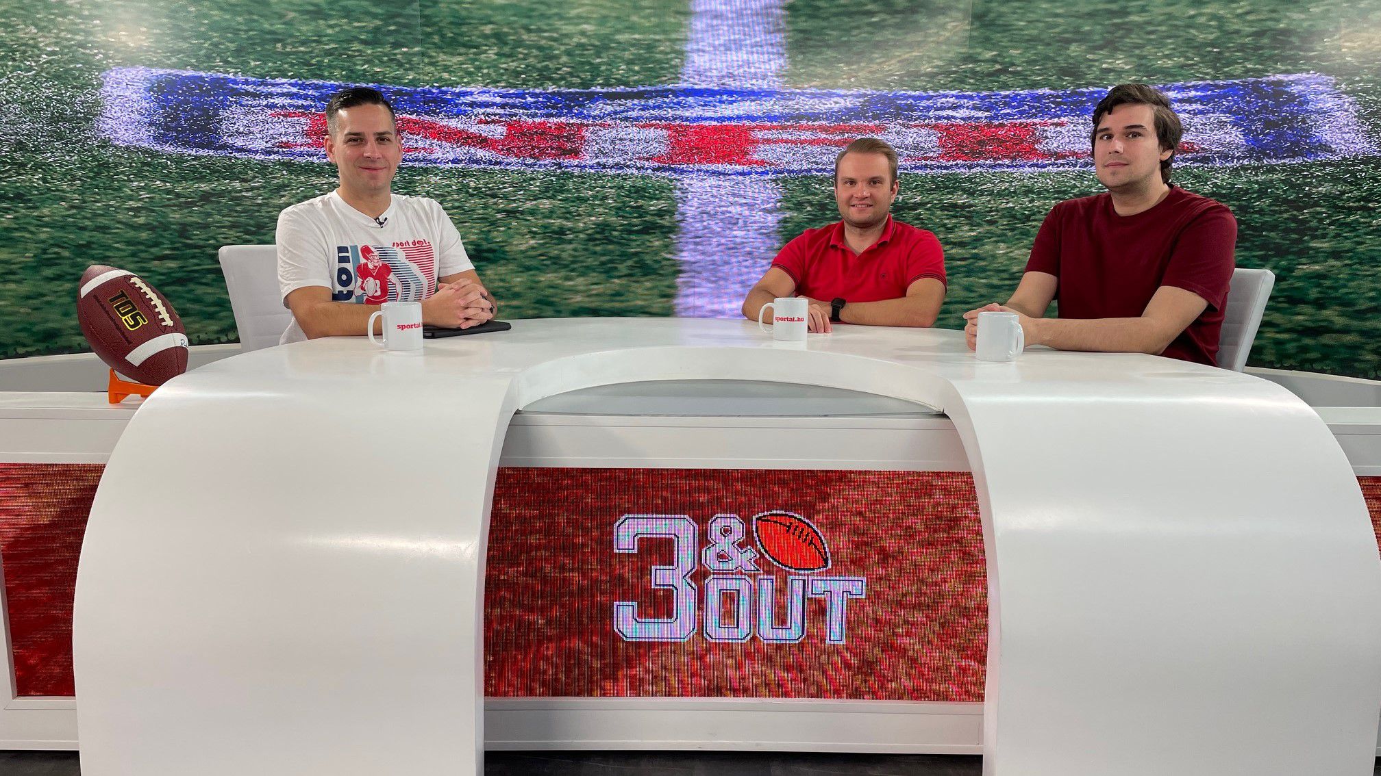 A Sportál Tv stúdiójában: Cselleng Ádám, Ráti József és Kerek István