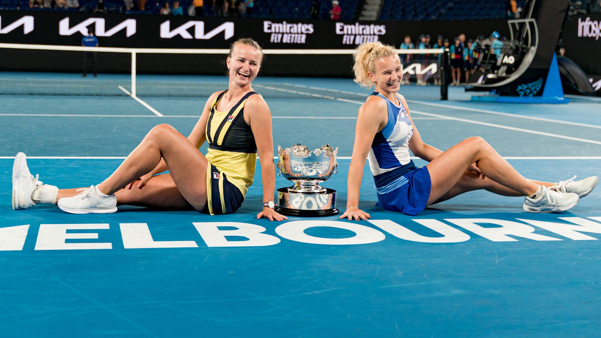 Cseh címvédés női párosban az Australian Openen