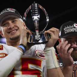 Mahomes újra megcsinálta, hátrányból felállva nyert a 49ers – videókkal