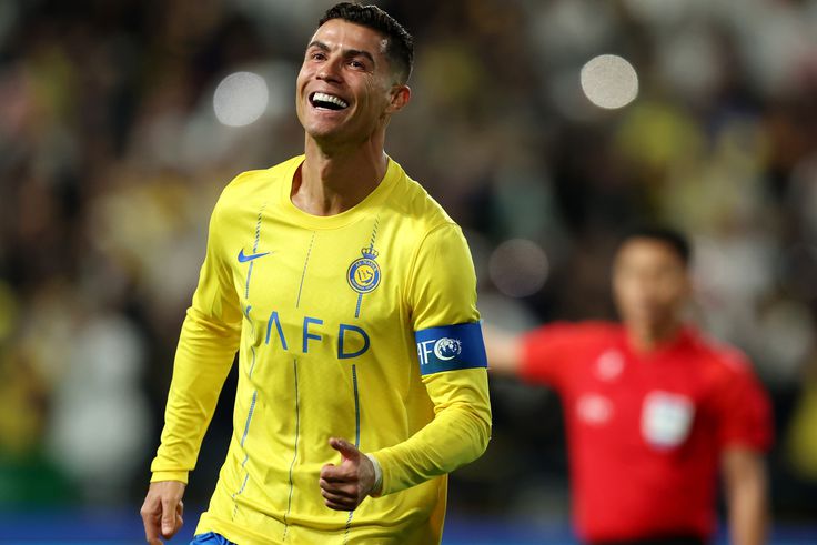 Eltiltás az obszcén gólörömért; versenyzőnek álcázott szerelő – délelőtti hírösszefoglaló