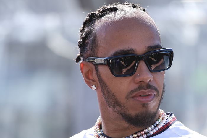 Lewis Hamilton távozása nagy fejtörést okoz a Mercedesnél