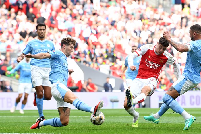 John Stones és Kyle Walker ezúttal nem játszhat az Arsenal ellen
